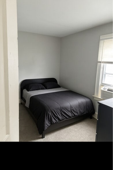 Building Photo - 920 Yellowstone Rd