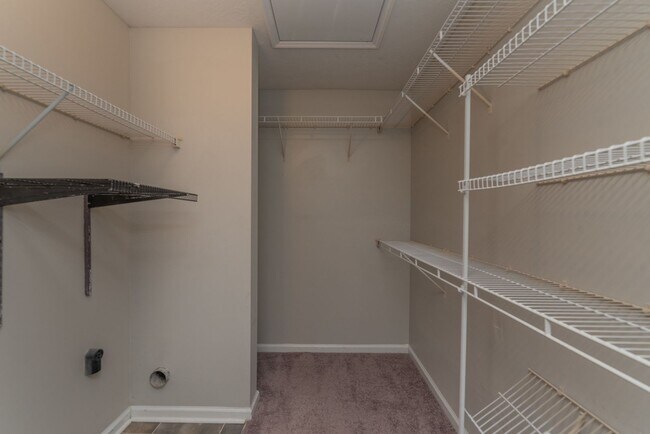 Building Photo - $1,525- 2 Bed/2 Bath house for rent in West Augusta, Total Electric!