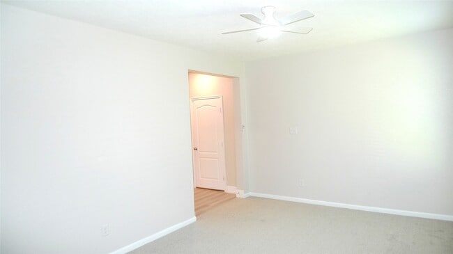 Building Photo - 6707 Lindale Springs Ln
