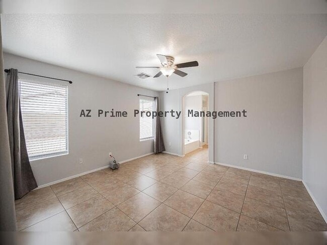 Building Photo - 5014 W Ponderosa Ln