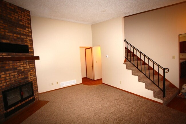 Building Photo - 8467 144th St W