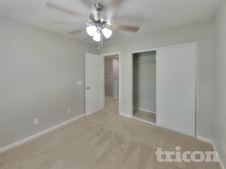 Building Photo - 5142 Piazza Cavour Dr