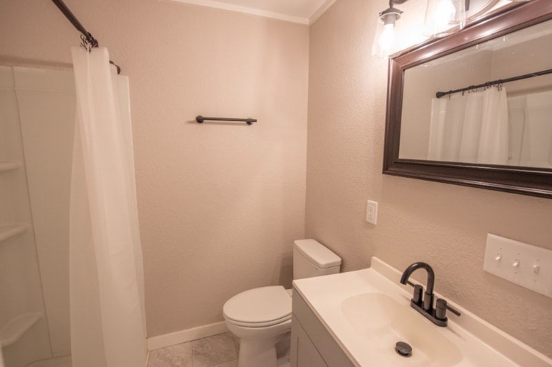 Building Photo - 545 S Main St