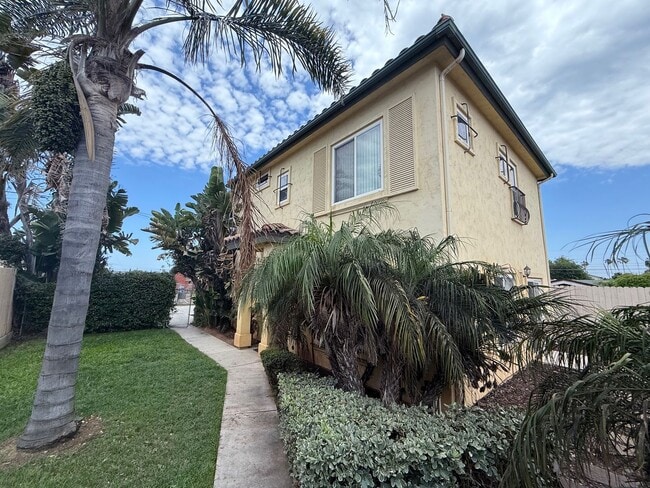 Building Photo - 3BR / 2.5BATH Imperial Beach Home | Private Yard & Attached 2-Car Garage