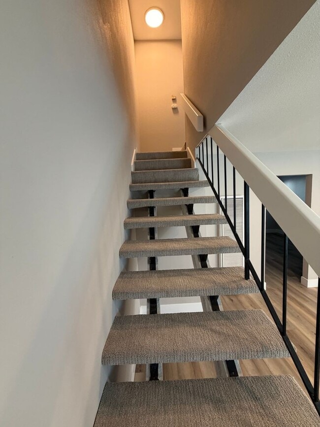 Building Photo - 2610 Phipps Ave