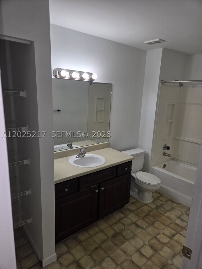 Building Photo - 2240 SW 81st Ave