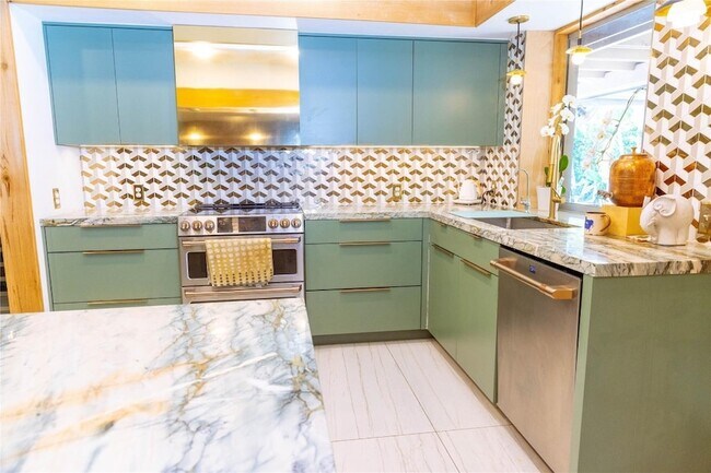 Building Photo - 9340 SW 178th Terrace