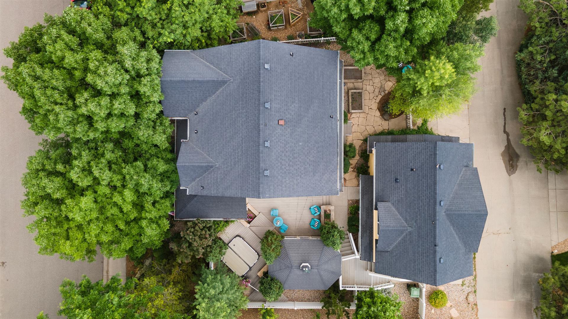 Multiple living structures on one property - 4144 Lost Canyon Drive