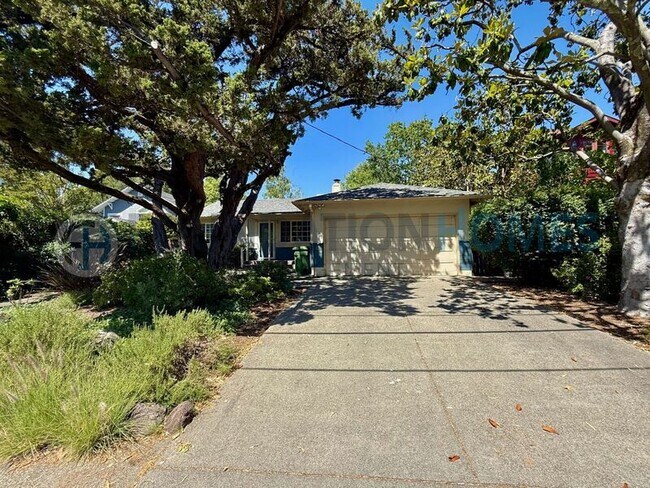 Primary Photo - 128 McAllister Ave