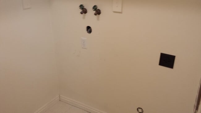 Building Photo - Beautiful North Ogden Town home for Rent