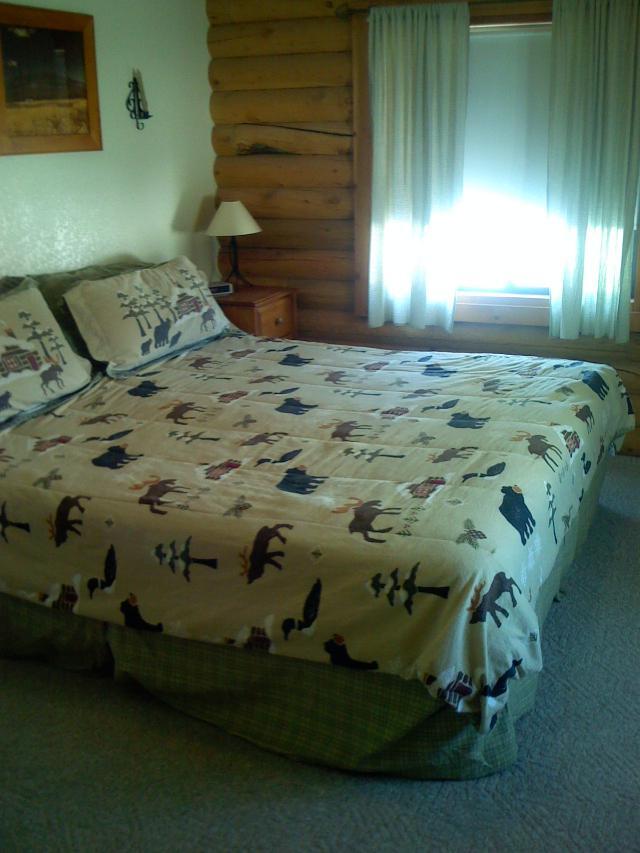 Building Photo - 3598 Huron