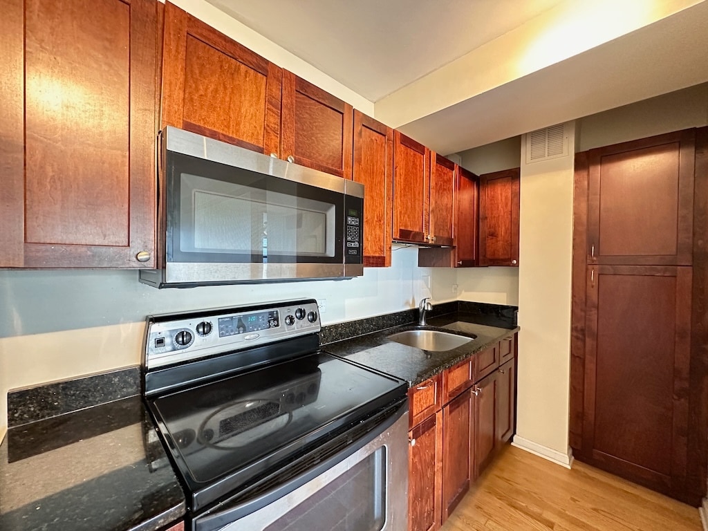 Building Photo - 4180 N Marine Dr