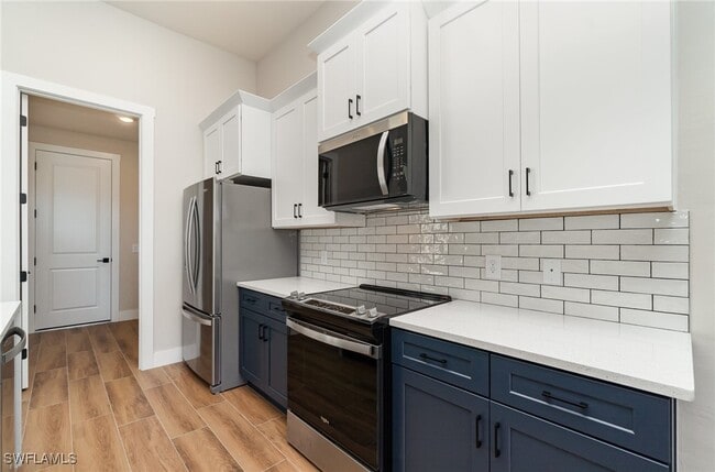 Building Photo - 534 NW 18th Pl