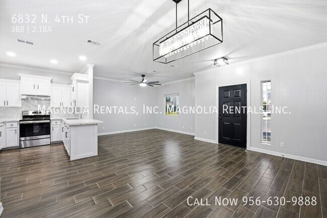 Building Photo - 6832 N 4th St