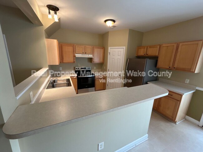 Building Photo - 8307 Glenwood Springs Ct