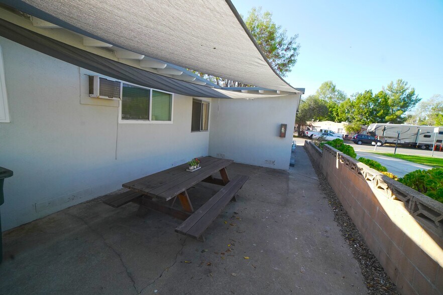 Building Photo - 1160 Chestnut St