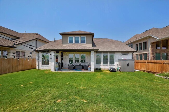 Building Photo - 317 Rock Knl St