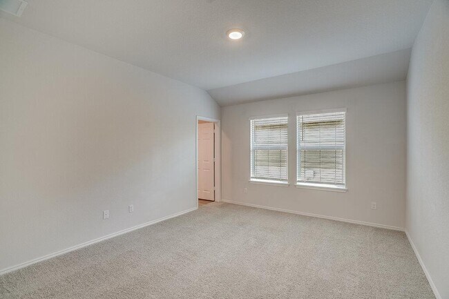 Building Photo - 521 Anconia Ct