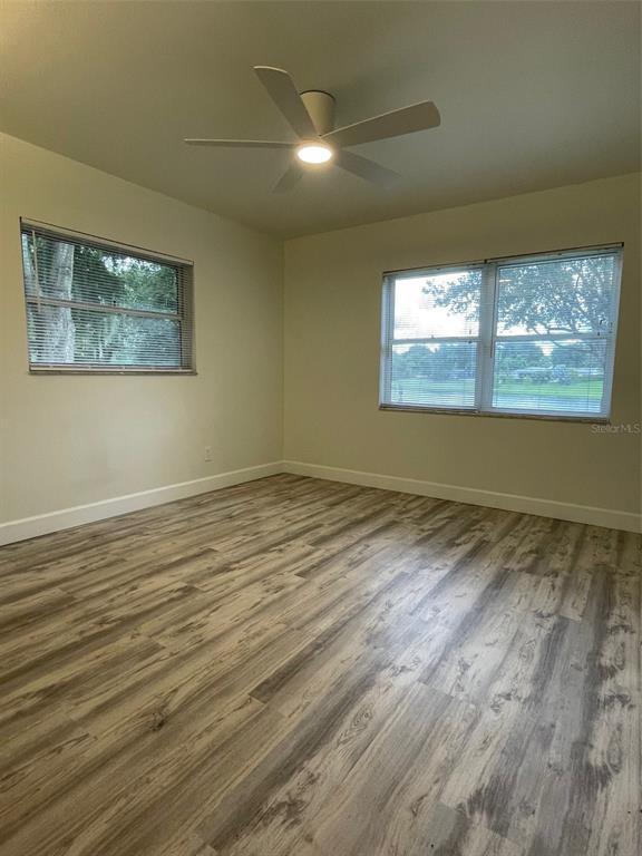 Building Photo - 1012 Lake Weldona Dr