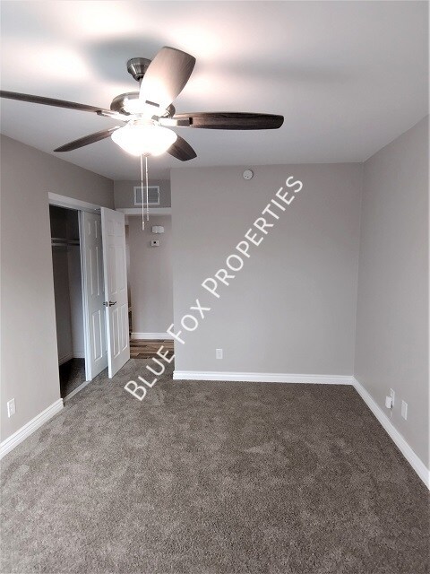 Building Photo - 1933 S Palma Pl