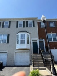 Building Photo - 248 Warren St