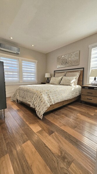 Building Photo - 55 Lakeview St