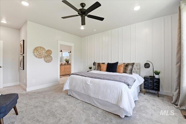 Building Photo - 2374 S Pelion Way