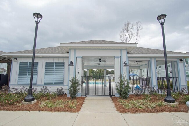 Building Photo - 1635 Iroquois Ct