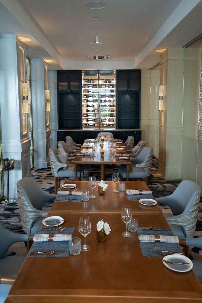 Building Photo - 7754 Lakeside Blvd