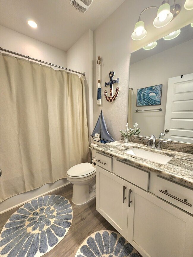 Building Photo - Stunning 4-Bed, 3-Bath Beauty, 2,117 sq. ft. of Pure Comfort and Style!