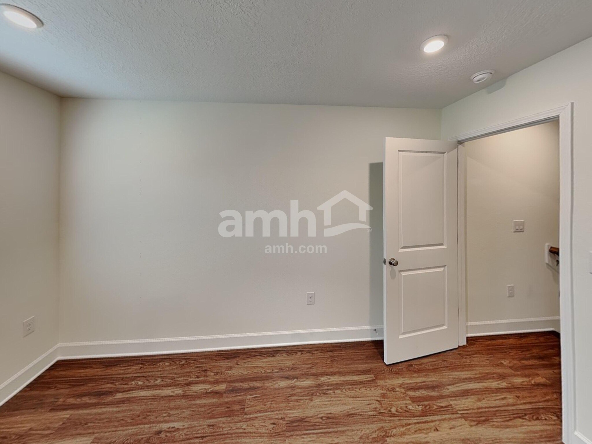 Building Photo - 8543 Belfort Lndg Dr