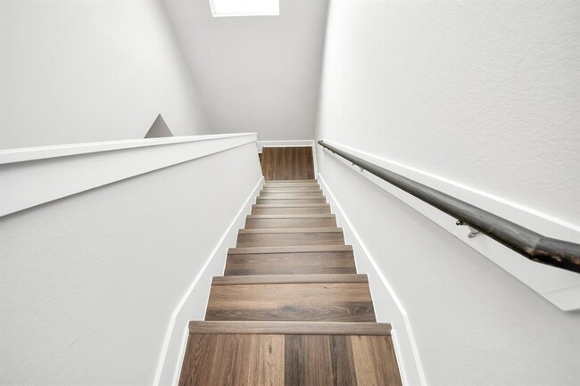 Building Photo - 10638 Cascade Crk Dr
