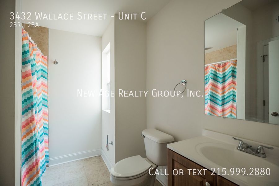 Building Photo - 3432 Wallace St