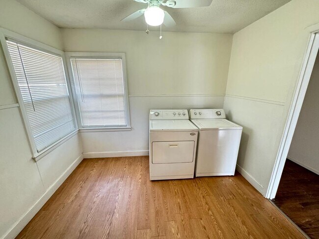 Building Photo - 3322 26th St