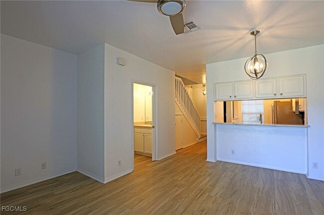 Building Photo - 10039 Poppy Hill Dr