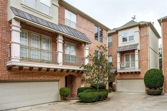 Building Photo - 4518 Holland Ave