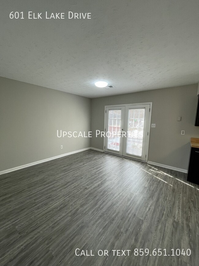 Building Photo - 601 Elk Lake Dr