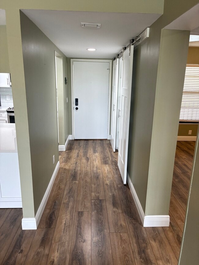 Building Photo - 31 Plantation Dr