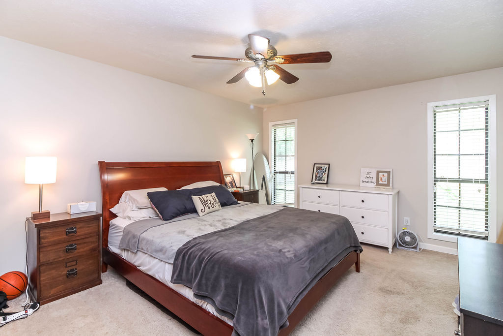 Building Photo - 87 Aileen Dr