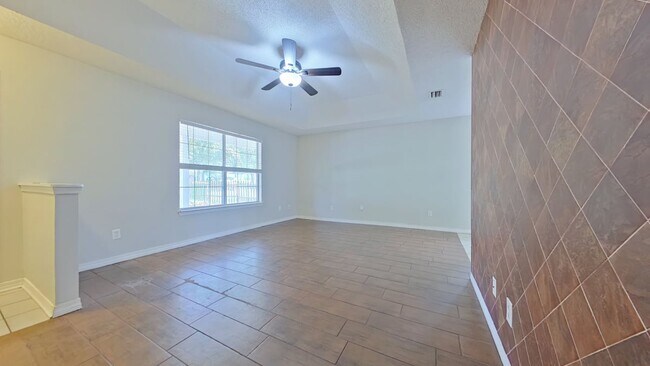 Building Photo - 113 Oakhill Ave