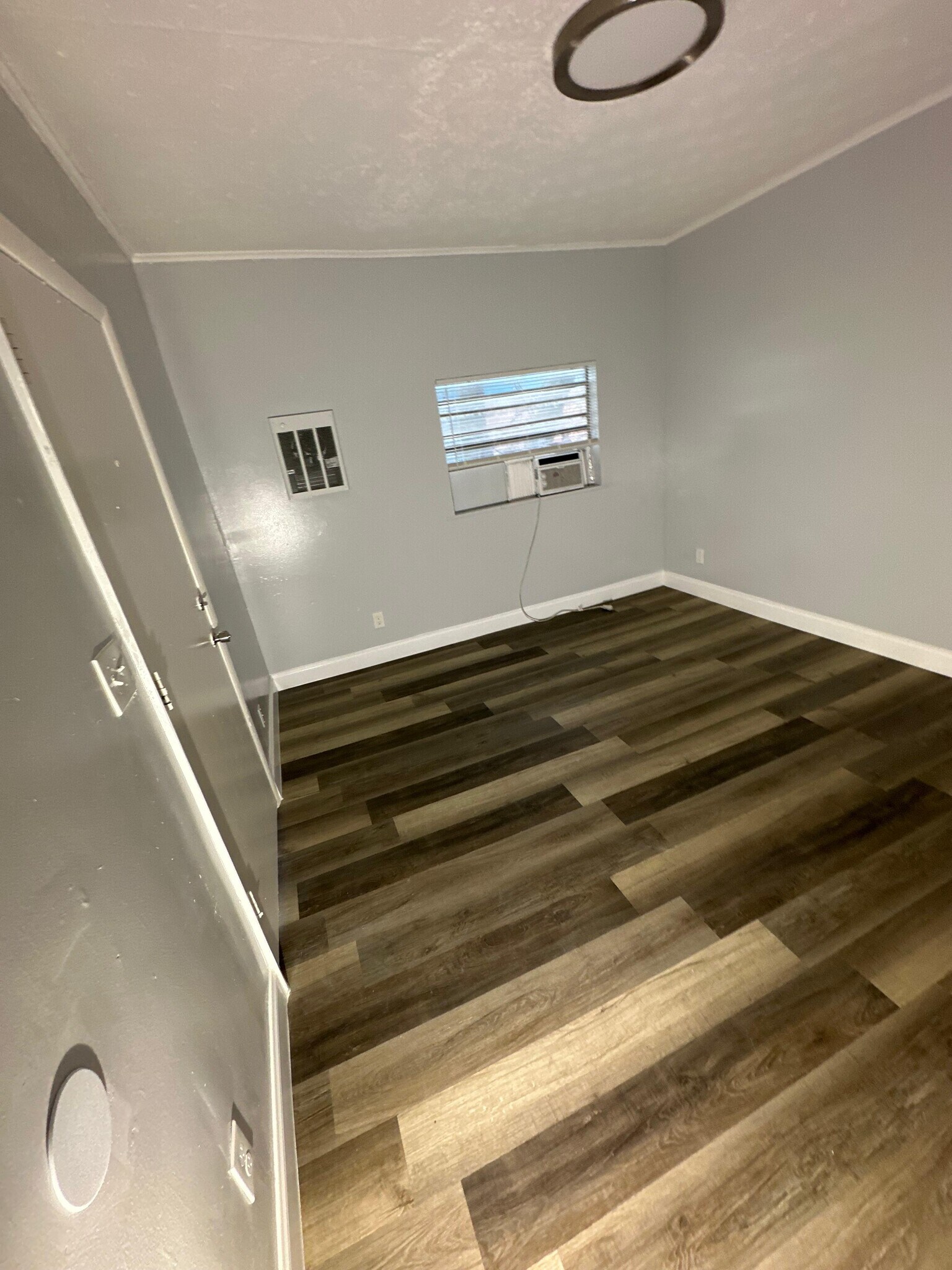 Building Photo - 1039 Phelps St