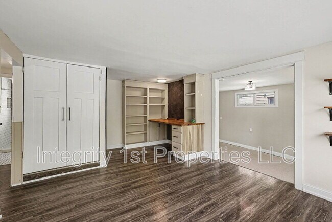 Building Photo - 3638 Genessee St