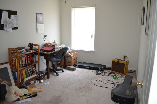 Primary Photo - Charming 2-Bedroom Duplex in Prime Harriso...