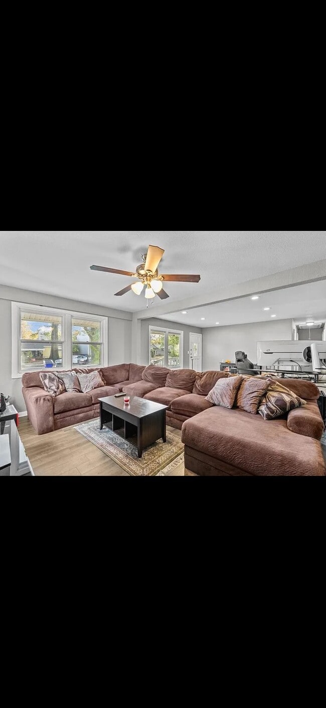 Building Photo - 314 Rogers Ave