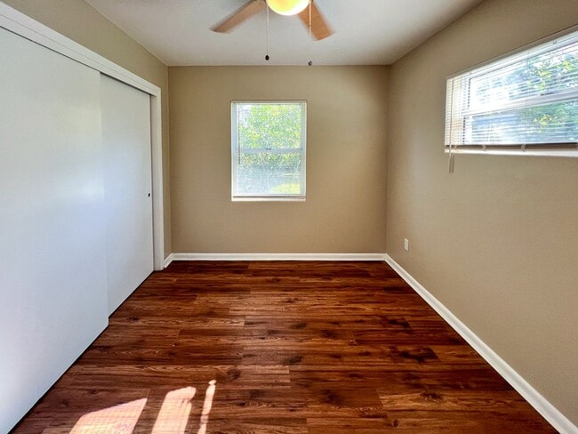 Building Photo - Pet Friendly 3BR/2BA NW Gainesville Home - Available mid-July!
