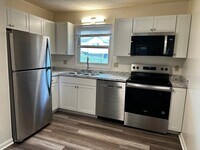 Building Photo - Fully Updated Duplex in Blacksburg