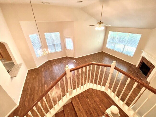 Building Photo - 127 N Willow Point Cir