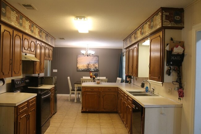 Building Photo - 11774 US-69