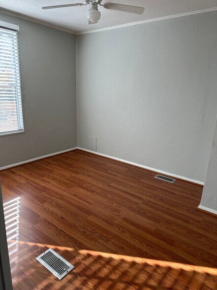 Building Photo - 8430 NW 39th Cir