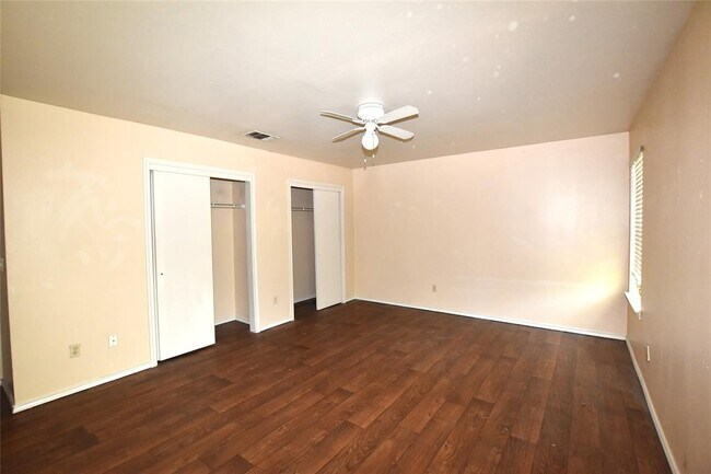 Building Photo - 904 Sagewood Trail